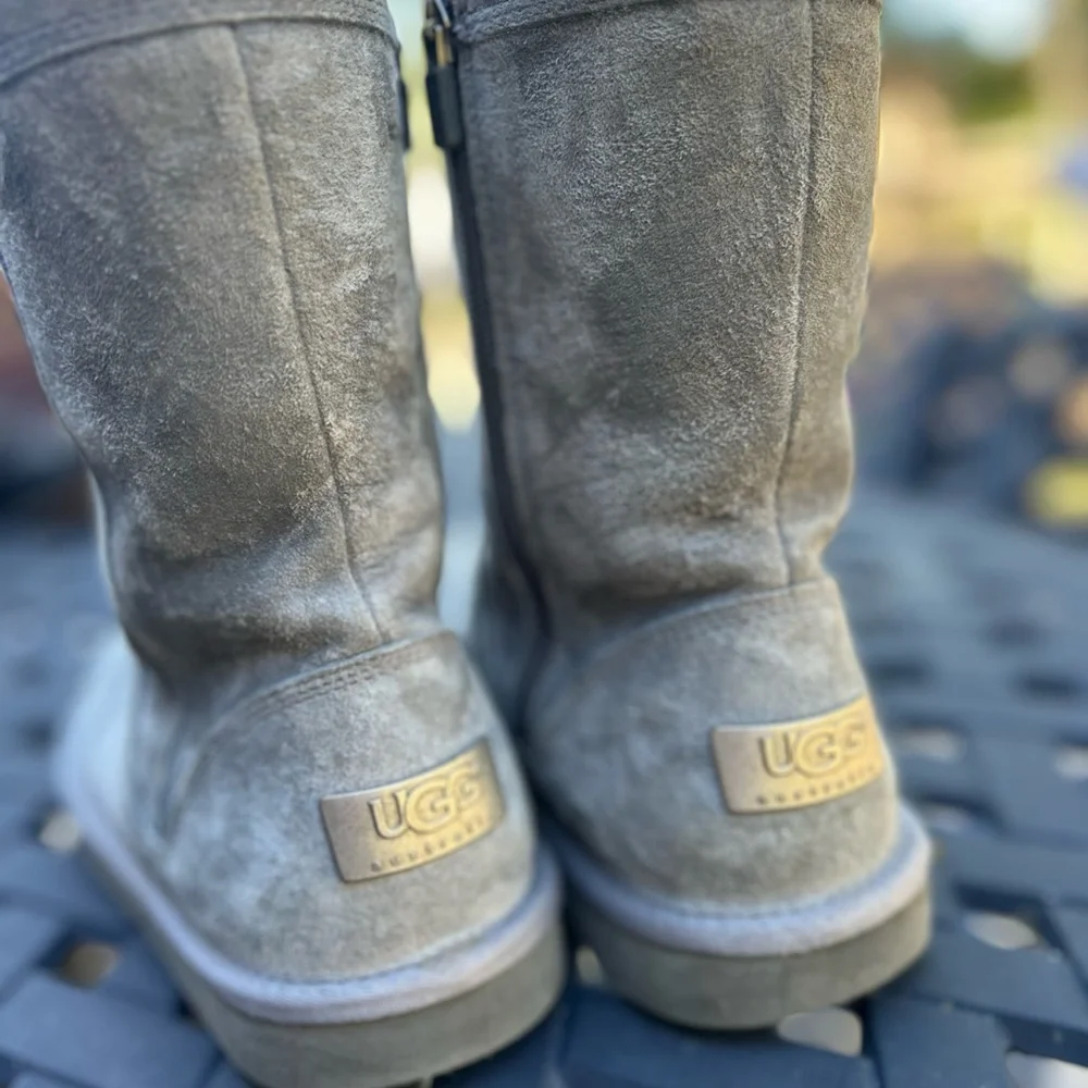 UGG Australia Genuine Leather and Sheepskin Women’s Boots